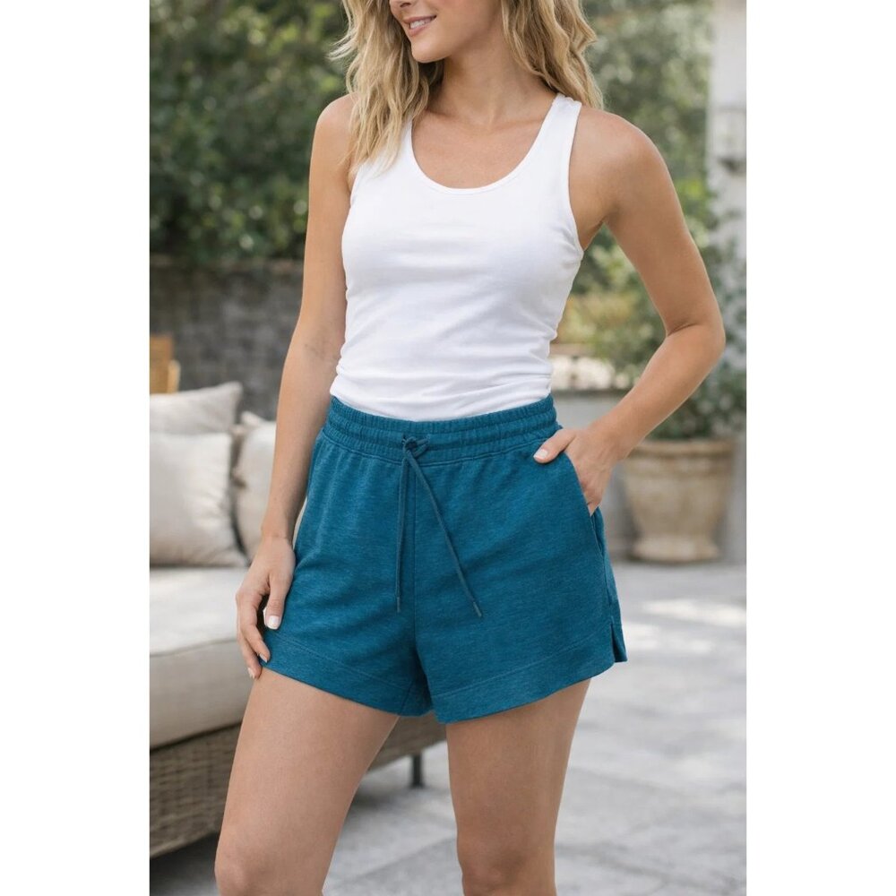 TEK Gear size Large Pull-on Shorts Teal Green Excellent condition